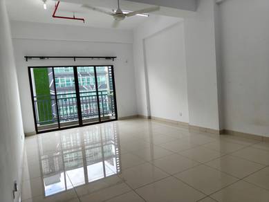 Boulevard 51 basic unit studio available now