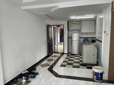 Flat Permas Jaya Medium Cost Near CIQ JB town Full Loan First Home