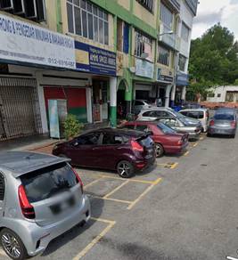 3 storey shoplot At Kawasan Perniagaan Nilam for sale