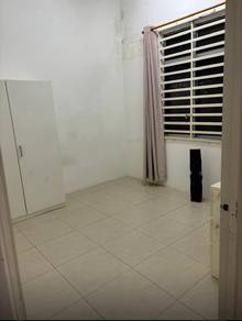 Rumah Teres 3 Bilik 2 Bilik Air