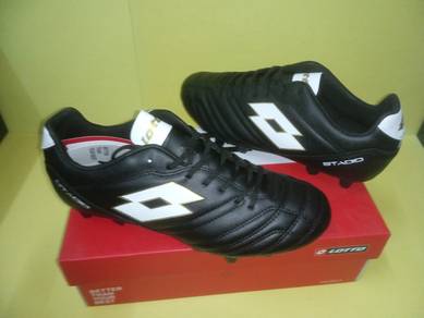 ITEM BARU_Kasut Bola LOTTO BlackWhite size 41
