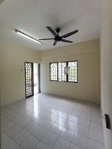 Lembah Maju 600 level 1  Apartment , Ampang