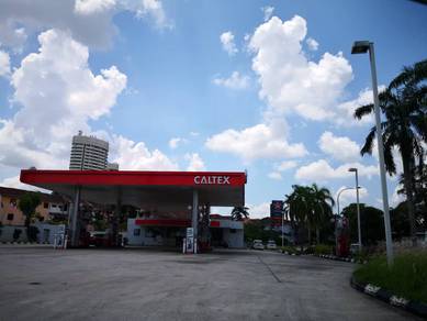 Seri Alam 3-Storey Shop – Ground floor only Jalan Bayu 9 ready move in