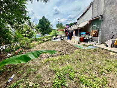 Taman Sri Serdang, Seri Serdang single storey Corner Unit for sale