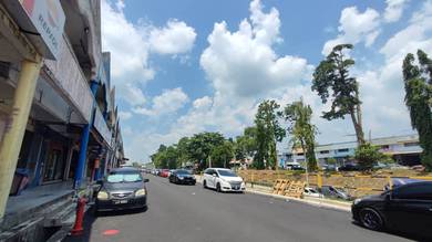 Sri Putri Kulai Double Storey Shoplot 22x70sqft Facing Main Road