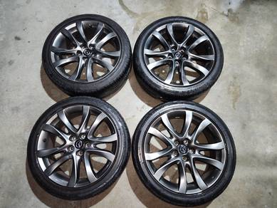 19 Inch Mazda Rim with Tyres