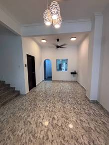 Kulai 2.5 Storey House
