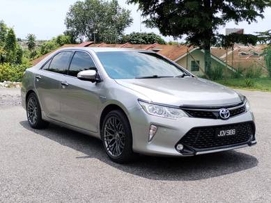 Toyota CAMRY 2.5 HYBRID UNDER WARRANTY UMW