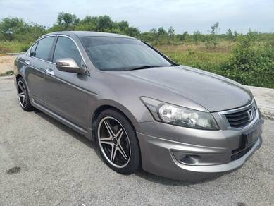 Honda Accord 2.4 i-VTEC VTi-L 5-speed sport rim 19