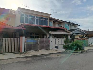 Rmh Teres Cantik Siap RENO Penuh Dekat Sekolah @Tmn Makmur (Kluang)