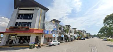 Bandar Laguna merbok 1st floor to rent