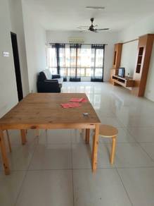 East Lake Residence 1093sf 3r2b Serdang Perdana One South