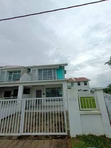 Double Storey Corner Lot 4Bed 3Bath Partial Furnish @ Pulai Mutiara 2
