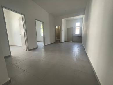 1.5 Storey Terrace House @Taman Muzaffar Syah, Ayer Keroh Melaka