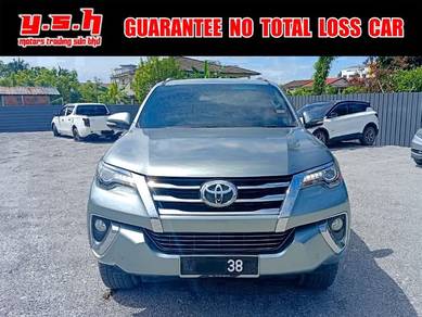 Toyota FORTUNER 2.7 SRZ 4x4 (A)