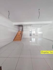 Benoni Parklane Villa | 4R3B  | Papar  2-Storey Terraced House
