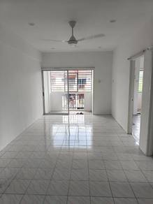 HOT LOCATION!!🔥| Apartment Taman Setia Balakong, Balakong