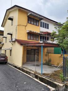 Taman Seri Muda Jalan Ilham( landed 3 rooms 3 bath ) end lot