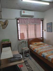 Taman Seri Muda Jalan Ilham( landed 3 rooms 3 bath ) end lot