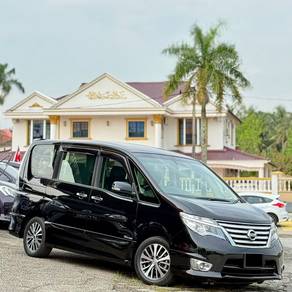 Nissan SERENA 2.0 S-HYBRID HIGHWAY STAR
