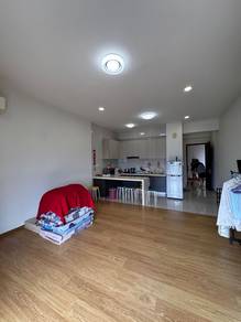 Baypoint @ Country Garden Danga Bay studio Facing Seaview