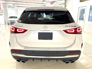 Mercedes Benz GLA45s AMG 4-MATIC 2.0 6YRS WTY