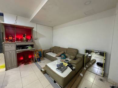 Tmn Tropika Kulai 冠群花园 @ Double Storey House 22x70ft Gated Guarded