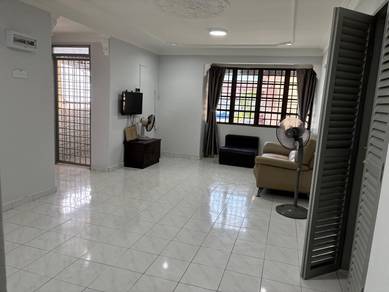 Partially Furnished 1st Floor @ Pangsapuri Tememggong / Bukit Cina