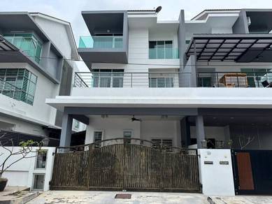 3 Storey SemiD fully furnished and cash back 102k at Simpang Ampat