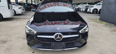 Mercedes Benz CLA180 SE ADVANCE PKG