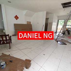 DOUBLE STOREY TERRACE INTERMEDIATE HOUSE FOR SALE At 17 MILE BATU GONG