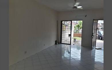 2 storey house gated n guarded, Ekocheras, Leisure Mall, Taman Segar