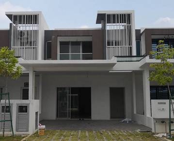 Below Market 100k Casaview Cybersouth 2 Sty House Dengkil Casawood