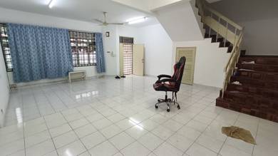 Jalan Layang @ Taman Perling 2 sty house for rent