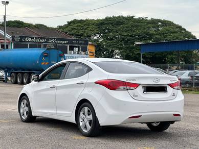 Hyundai ELANTRA 1.6 PREMIUM FACELIFT (A)