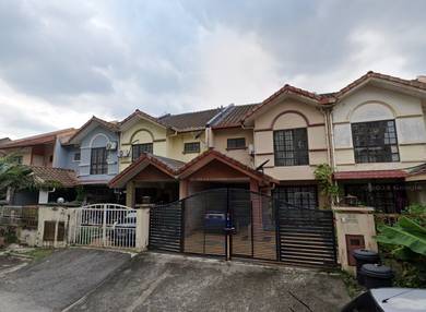 Jalan Nova U5 Double Sty House 8min to Subang Airport & Kota Damansara