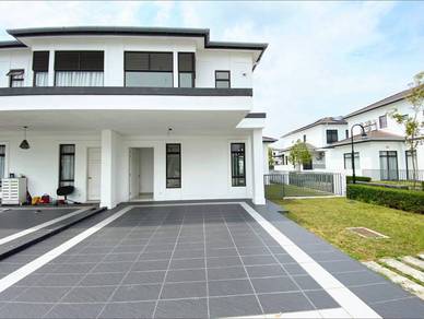 Amazing Double Storey Superlink in Puncak Alam!