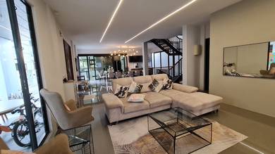 Taman Botanika Nice Double Storey Semi-D House For Sale📍Batu Kawa