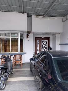 Kota Masai. Super cheap house