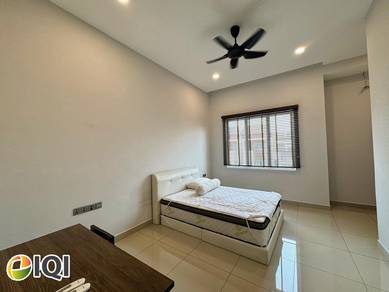 Townhouse for sale ( Upper unit )| Sunway Wellesley @Bm town area
