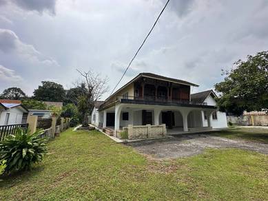 (TANAH LUAS,NEGO) Double Storey Bungalow JALAN SEKOLAH GOMBAK SETIA