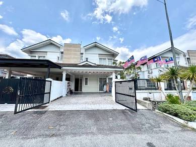 (RENOVATED,CANTIK) Double Storey Semi D TAMAN TASIK SEMENYIH