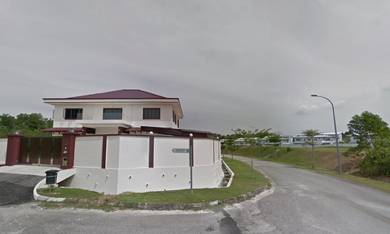 Corner Lot! Bank Lelong 2 Storey Semi D @ Nilai Spring Villas
