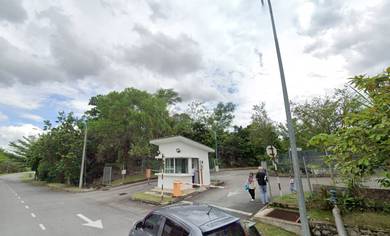 Corner Lot! Bank Lelong 2 Storey Semi D @ Nilai Spring Villas
