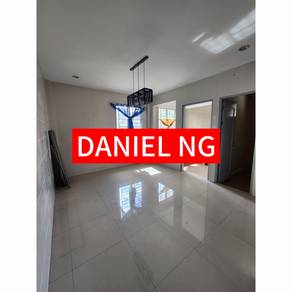 DOUBLE STOREY CORNER FOR SALE At MOYAN BATU KAWA KUCHING