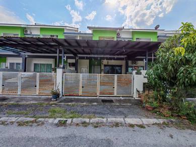 Double Storey Klebang Putra, Facing padang