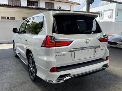 Lexus LX570 5.7