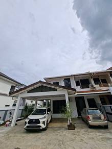 Extra Large Carpark Stutong Double  Storey Terrace Corner