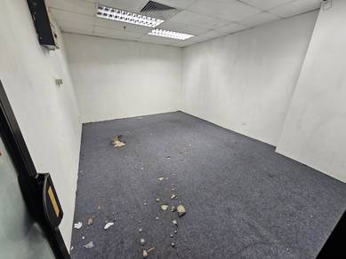 Kompleks Karamunsing Shopping Mall | 220 Sqft | 2nd Floor