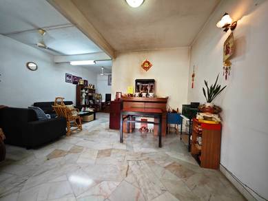 Below Market Value! Stunning Double Storey in Taman Assamara For Sale